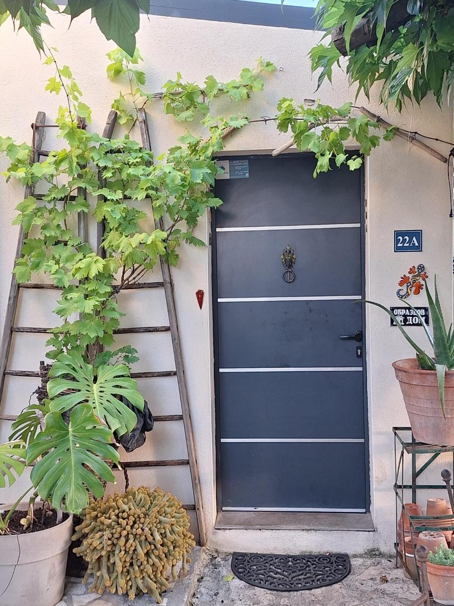 Site Paradis Rue Colibri Авиньон Екстериор снимка